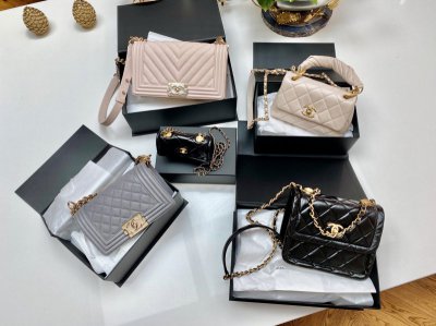 Chanel 2021秋冬新款限量包包