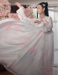 我敢说80％袍子 都想拥有4款汉服 南客行、凤凰于飞上榜
