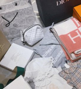 小猪妹有多好命？看到她儿童节收的东西后 网友：投胎是个技术活