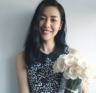 她是世界级别的丑模 后嫁入法国豪门 如今儿子7岁惊艳世界