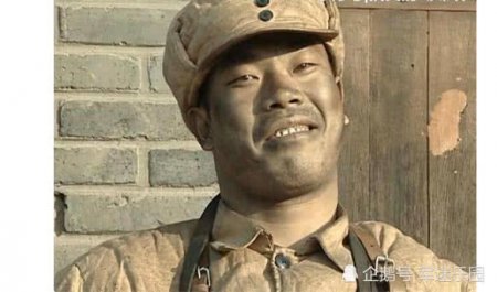 亮剑：因拍摄经费不足闹出笑话 骑兵团只有俩马 李云龙当群演