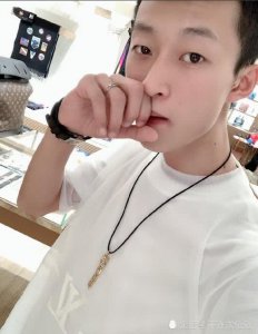 祁天道开播嘚瑟 称被封名单一定没有他 网友：话别说太满