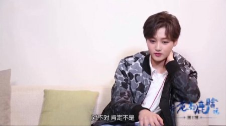 关晓彤鹿晗AI换脸 男生模样的她比男友还帅神撞脸何洛洛