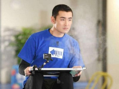 新一期《跑男》被指全程太尬 唯有他被网友圈粉 网友：真的超A