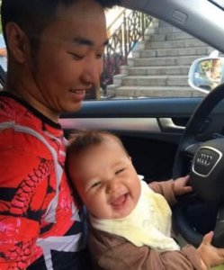 中国单身狗 到乌克兰嫁靓女富豪 获千万财产 还不忘小伙伴