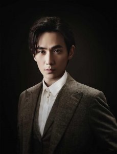 真朋友男二关闭工作室 失去恋爱事业 还要带着抑郁症老妈住鬼宅