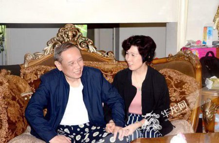 丈夫失明 女子天天给他唠叨外面的世界