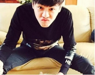 参观张若昀的房子装修 装修个性流行 一般人不能比