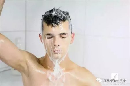 每天洗澡怎么做才是正确的？原来大部分人都做错了