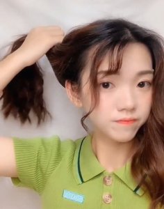 00后别再跟风丸子头了 05后已爱上泡芙头 手残党也能盘
