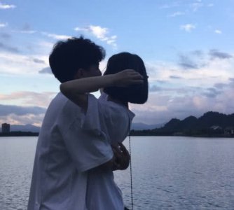 心理学：没谈过恋爱的男生 99％有3个表现 不平来辩
