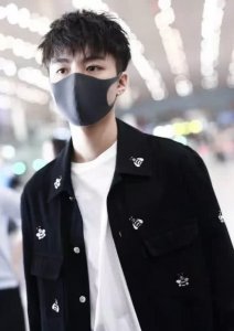 杨紫被王俊凯粉丝吓掉下巴 她脱口而出7个字 引网友点赞