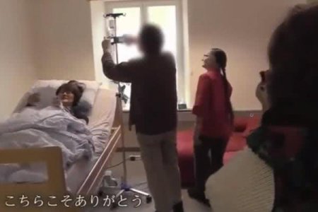 她重病3年只能卧床 选择安乐死 按下按钮泪谢姐姐：真的很幸福