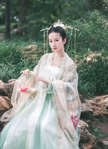 最近火了山有扶苏：穿汉服的不一定倾国倾城 但一定倾家荡产