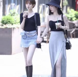 有一种性感叫夏天穿长靴 一个冬天一个夏天 年轻人可真敢穿