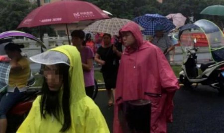 继沙溢后岳云鹏也成为朋友圈面膜代言人 网友：太励志了