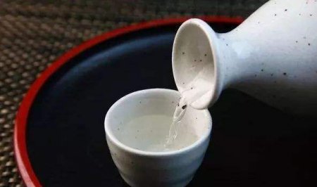 适量喝点白酒也有4大好处 特别这个度数的白酒对身体最好