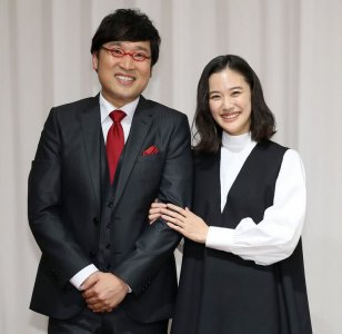 被网友称为靓女与野兽 苍井优夫妇这样回应...甜炸了