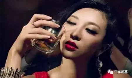 朋友妻不可欺 男人做到了 朋友夫不可扶 为何女人做不到？