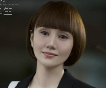 袁泉果然让人羡慕 哪怕是再简单的打扮 都穿出了高级感 优秀