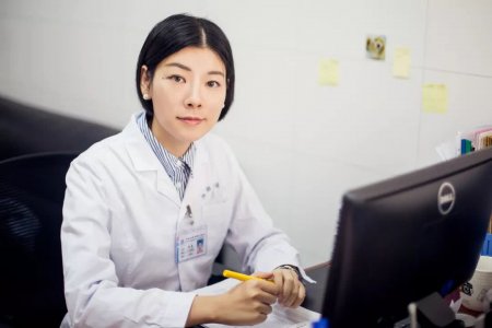 一件你经常做的事 却在不知不觉中伤害你的眼睛和皮肤