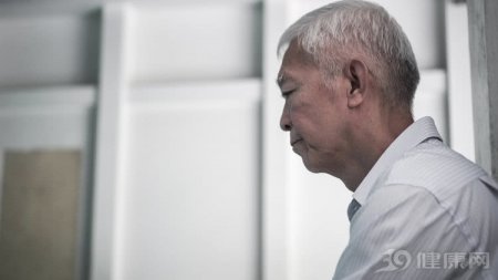男人开始衰老 身体会露出7个马脚 很难藏得住