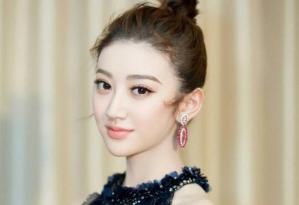 景甜回应情感问题 人生会有阴睛圆缺和顺境逆境要感恩