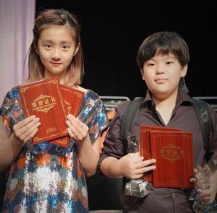 黄多多比赛获一等奖 孙莉自豪发文对多多赞不绝口