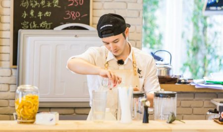 《中餐厅3》定档7月26日 王俊凯最受观众的喜欢