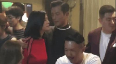古天乐否认结婚 曾多次被拍与萱萱的动作亲密暧昧