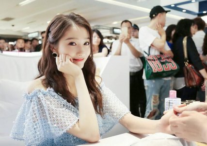 关晓彤被曝留级 因缺课率过高成为北电的留级生