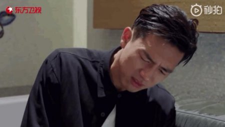 李现哭戏引争议 网友：求求他可别哭了太尴尬了