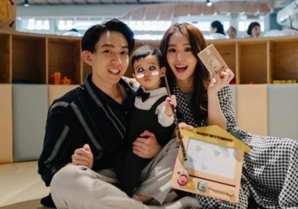 林宥嘉儿子抓周礼 希望儿子是个充满想像力的人