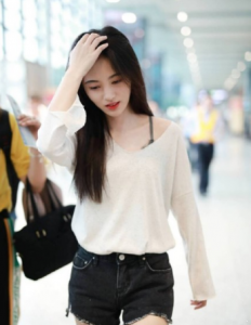 初秋心机穿搭技巧 有什么好看的单品？这样穿美美哒