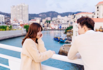 魅力女人该有的三个筹码 还怕男人离开你吗？