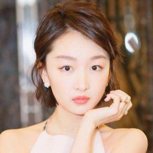现在女生出门都习惯性地要画好美美的妆 什么人适合淡妆或浓妆？