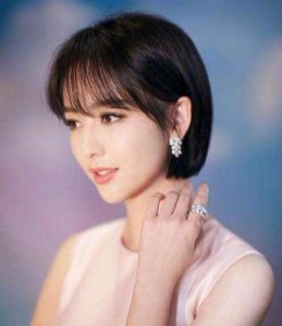 看脸的时代 女生怎么有气质（提升气质每天必做）