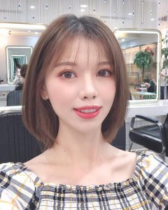 最近这几年很多人都已经剪去了齐腰的长发 初恋头发型图片大全