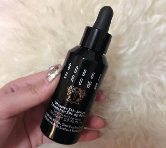 不知道大家有没有感受到渐浓的秋意 秋冬哪款粉底液好用？