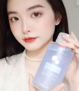 皮肤油长痘痘 油性皮肤该怎么洗脸？