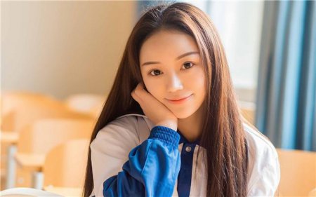 当你在大街上看到有人一头秀发时 头发怎么护理柔顺光泽？