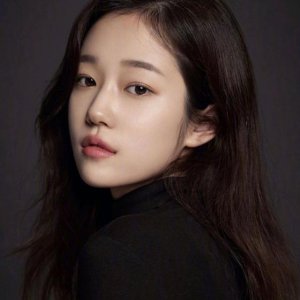 不同地区的审美和时尚流行趋势有很大不同 韩国妆容的特点是什么？