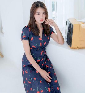 夏季是个大秀身材的季节 微胖女人穿什么样裙子好看？