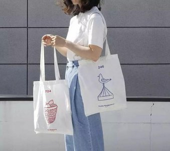 女人上了三十岁 三十岁的女人不适合背什么包