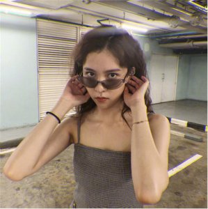 在现代社会中 哪种人素颜比化妆好看？