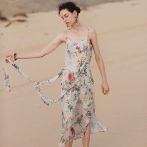 女人到了40岁后更应该学会穿衣之道 40岁后怎么穿衣搭配？
