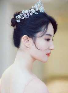 现在很多网红都会微整 如何培养属于自己的气质？