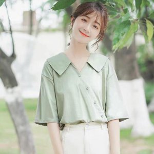 相信小姐姐们和小编一样 短袖衬衫怎么搭配衣服？