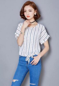对于那些40岁左右的女性 40岁女人穿什么最减龄夏装？