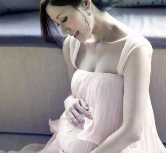我一直觉得怀孕和化妆没有什么直接关系 怀孕可以化妆吗？对胎儿有什么影响